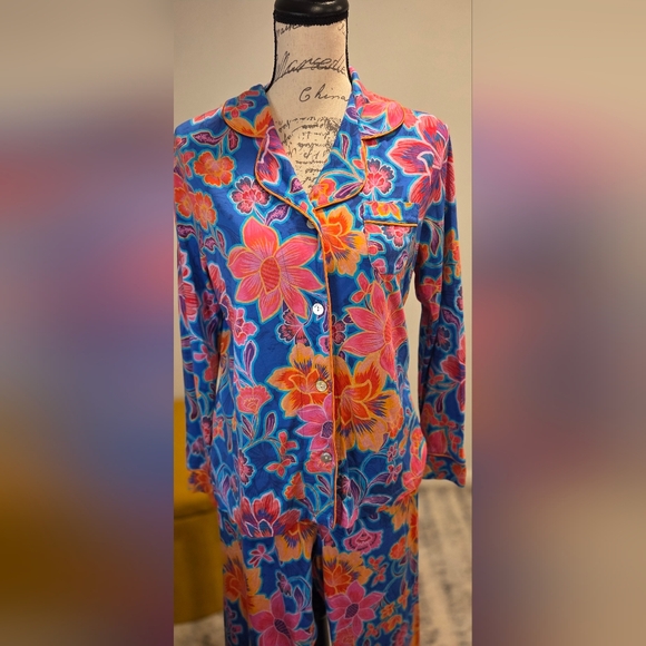 Johnny Was Vibrant Floral Pajama Set, Size XS. - Picture 5 of 16